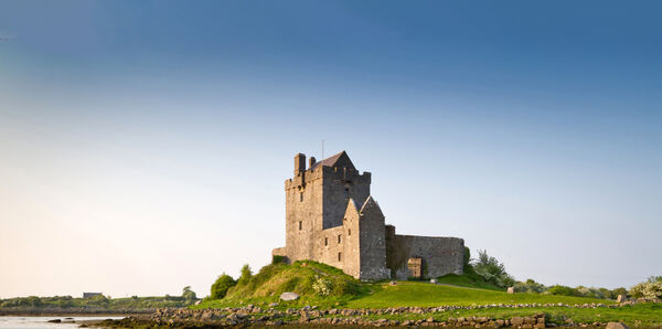 Dunguaire Castle